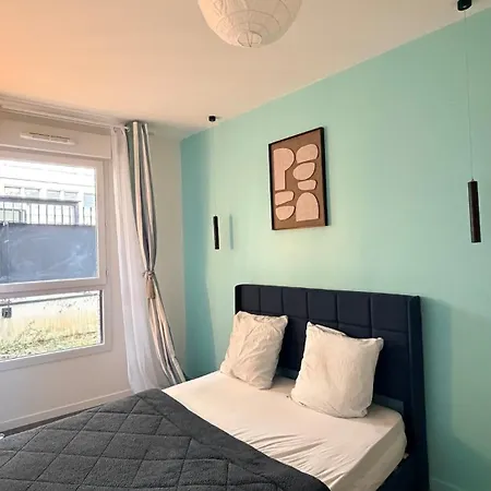 Grand T3 Avec Balcon Proche Paris Orly *